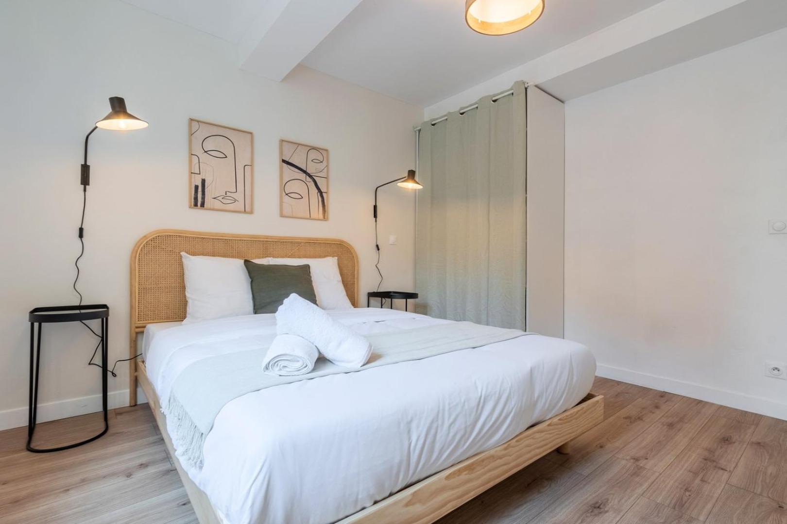 Beautiful Renovated Appart In The Center Of Lilla Esterno foto