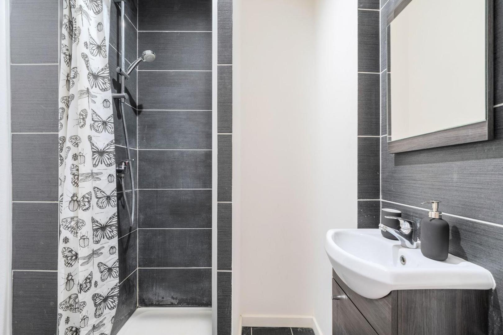 Beautiful Renovated Appart In The Center Of Lilla Esterno foto